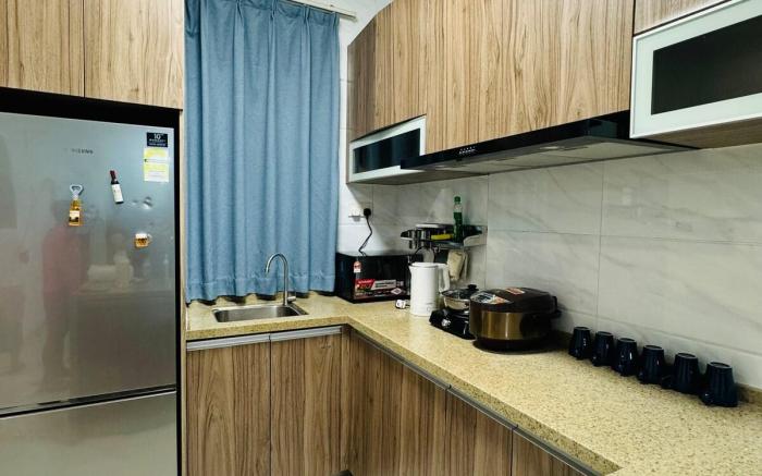 Cozy 2B1R condo forest city