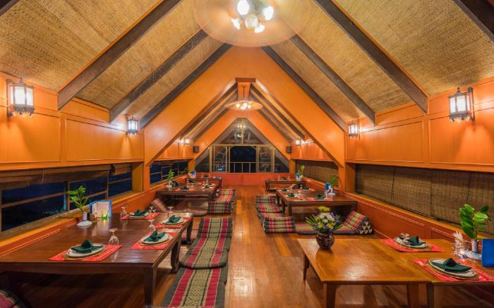 Coral Hotel Bangsaphan