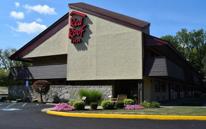 Red Roof Inn Utica