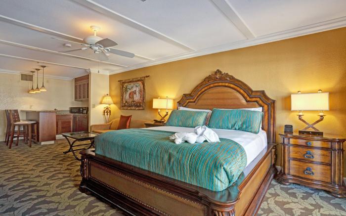 Pacific Terrace Hotel