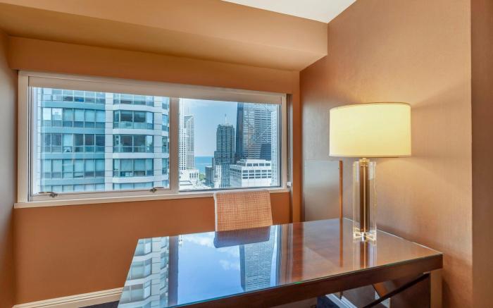 Omni Chicago Hotel
