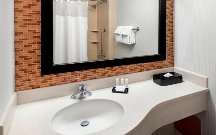 Courtyard by Marriott New York Manhattan/SoHo