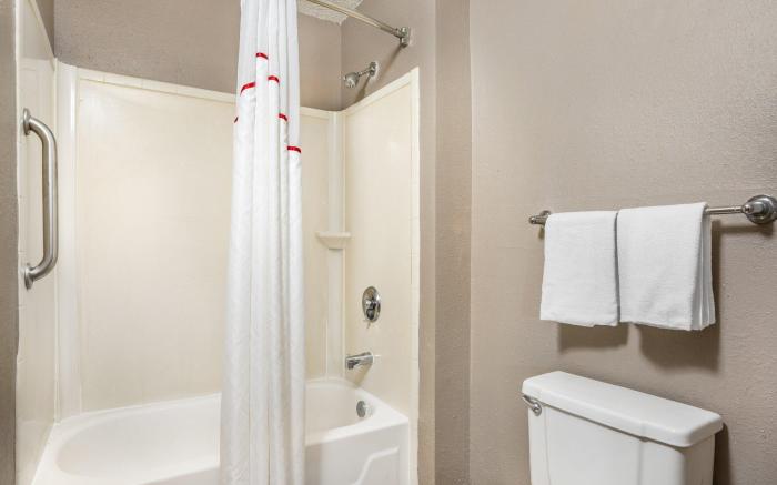 Red Roof Inn Tinton Falls - Jersey Shore