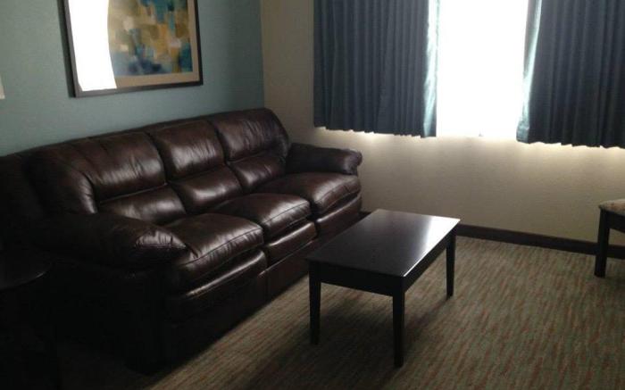 Cobblestone Inn & Suites - Fort Dodge