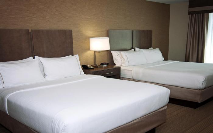 Holiday Inn Express & Suites Wichita Northeast By IHG