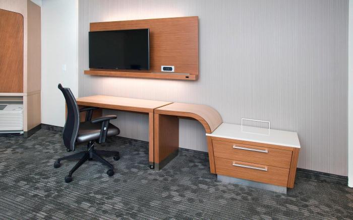 Courtyard by Marriott Redwood City