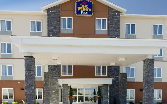 Best Western Plus Winnipeg West