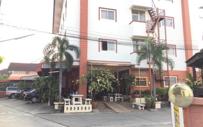 Porn 2 Hotel