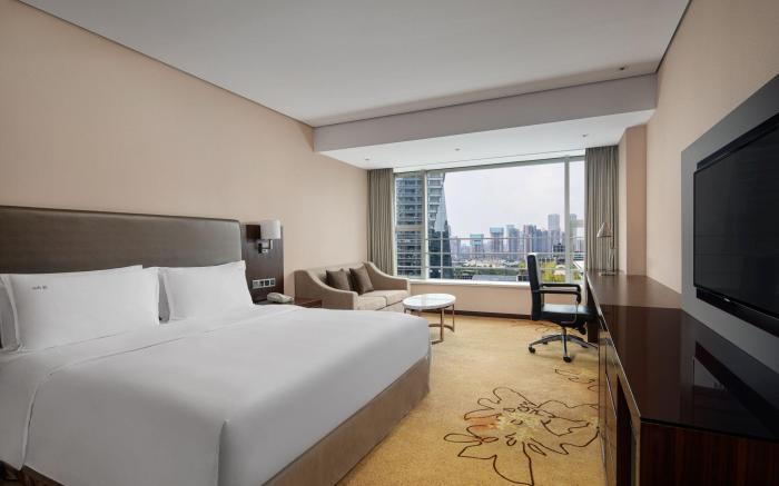 Holiday Inn Chengdu Century City-WestTower By IHG