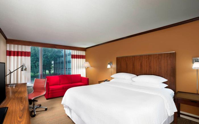 Four Points by Sheraton Kansas City Airport