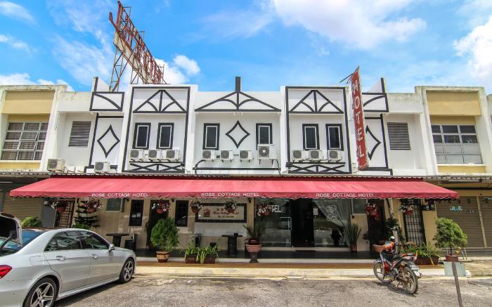 Rose Cottage Hotel Taman Nusa Cemerlang