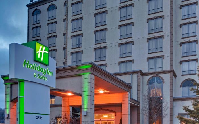 Holiday Inn & Suites Mississauga West / Meadowvale By IHG