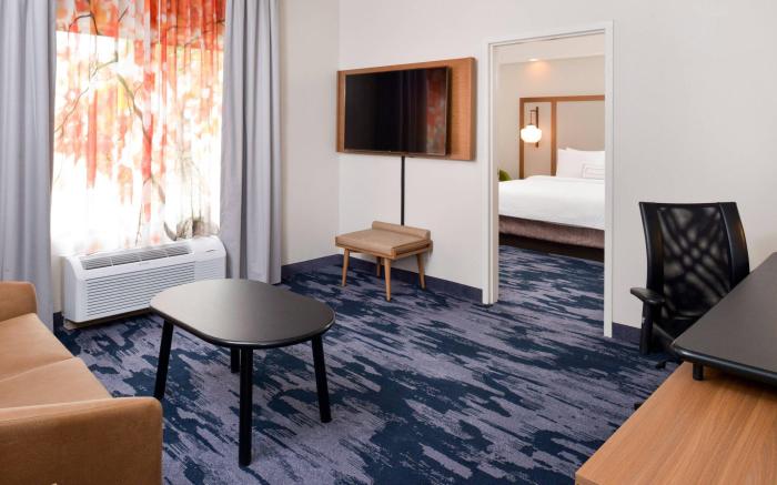 Fairfield by Marriott Inn & Suites Arlington Near Six Flags