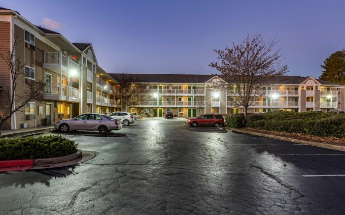 HomeTowne Studios Atlanta - Chamblee