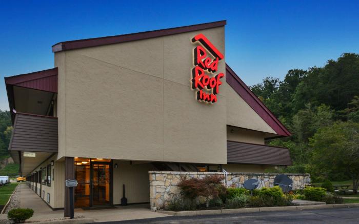 Red Roof Inn Charleston West - Hurricane, WV