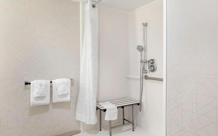 Holiday Inn Express Colton By IHG