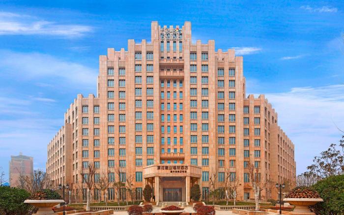 Four Points by Sheraton Luohe