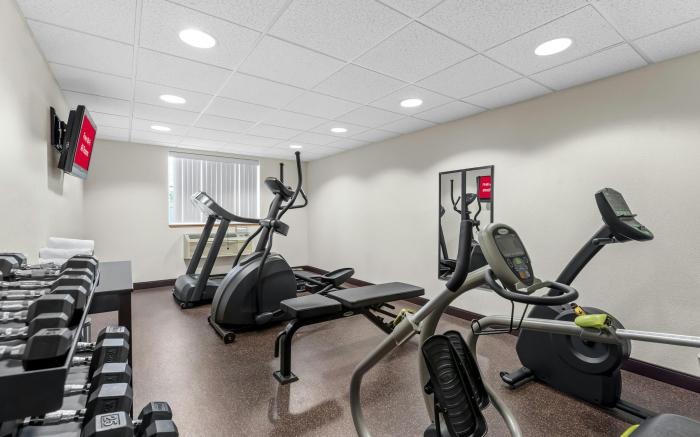 Red Roof PLUS+ & Suites Malone