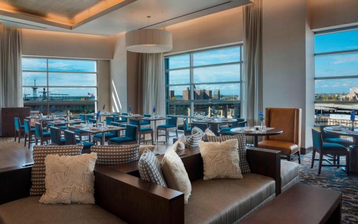 Buffalo Marriott at LECOM HARBORCENTER