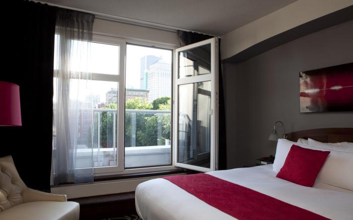 Le Saint-Sulpice Hotel Montreal