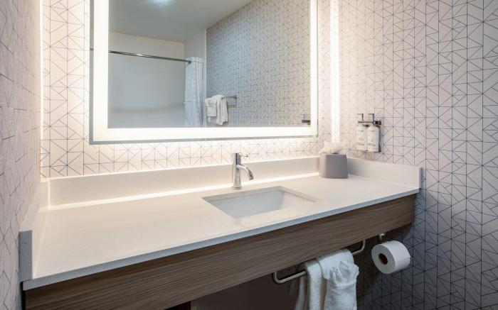 Holiday Inn Express & Suites Lathrop by IHG