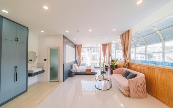 Quy Tai Premium Hotel