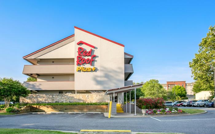 Red Roof PLUS+ Baltimore-Washington DC/BWI Airport