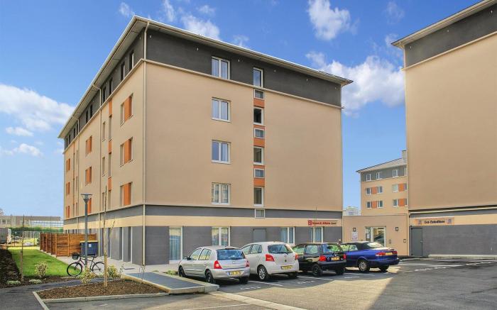 Sejours and Affaires Caen Le Clos Beaumois