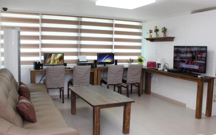 Wow Hills Guesthouse