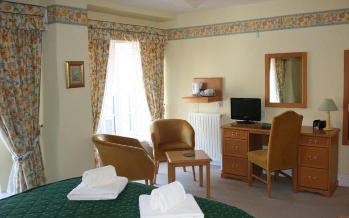 Yarn Market Hotel