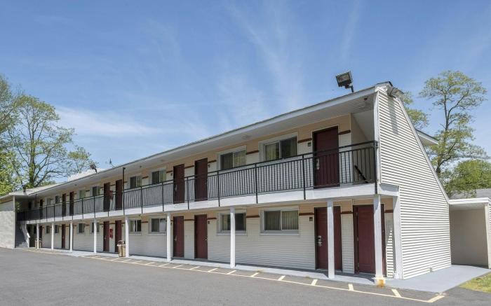 Red Roof Inn Neptune - Jersey Shore