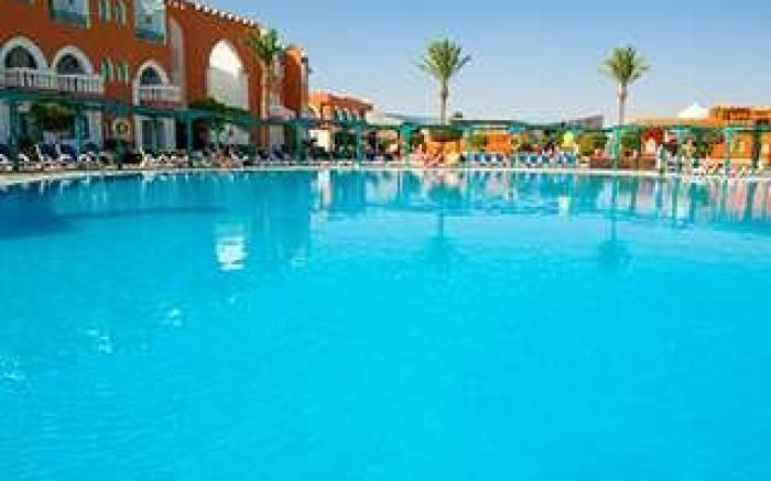 Sunrise Garden Beach Resort