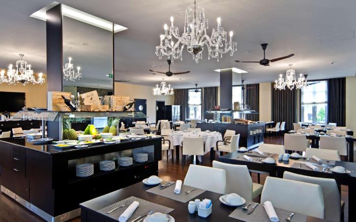 SANA Silver Coast Hotel