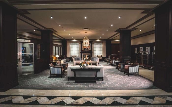 Lord Elgin Hotel