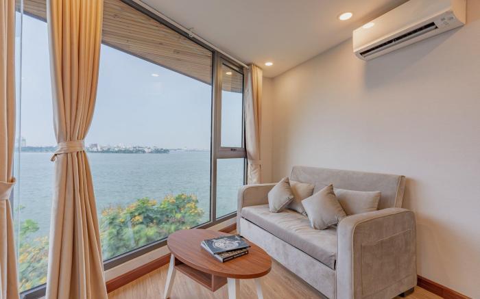 22housing Moon West Lake View