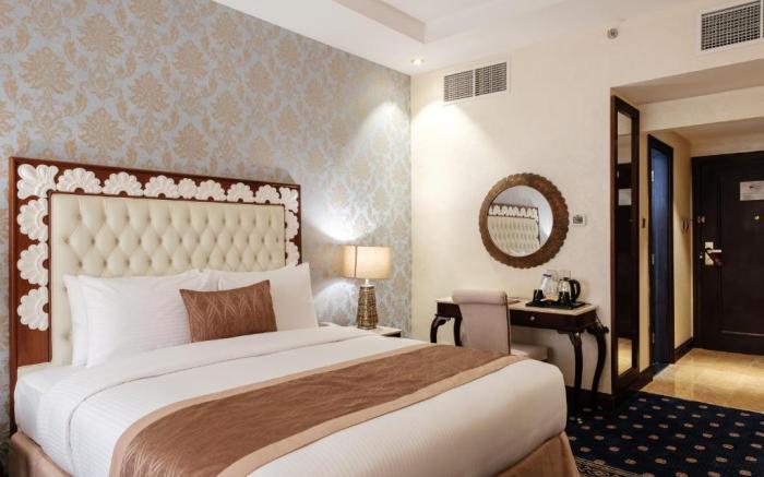 Crystal Plaza Al Majaz Hotel