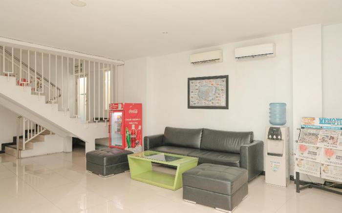 Ebizz Hotel