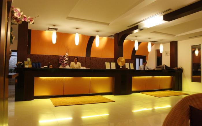 Bangkok Natural Spa Resort and Suite