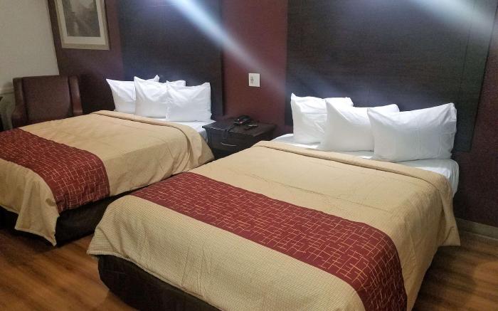 Red Roof Inn & Suites Houston - Hobby Airport