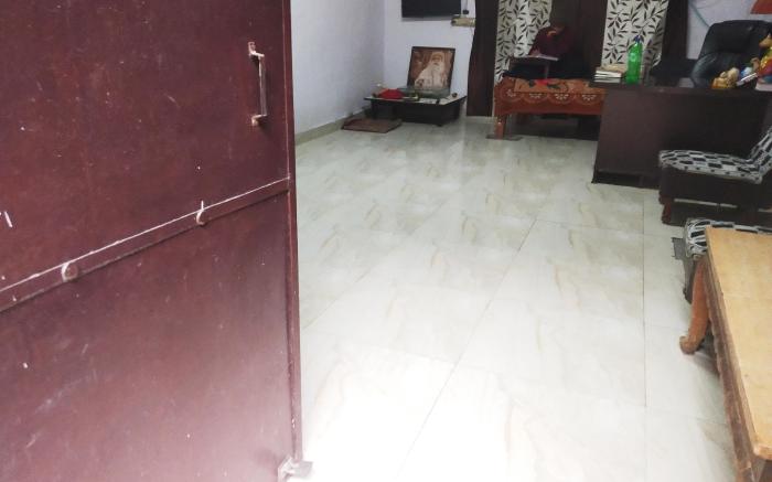 Baba Boys Hostel Lucknow