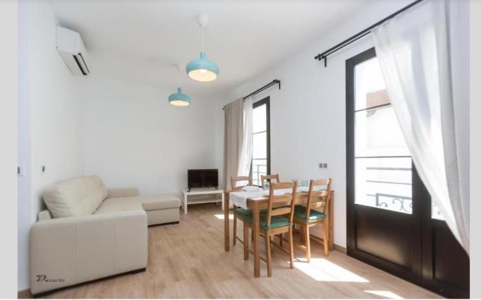 Apartamentos Fumiko 