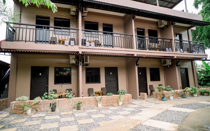 Alona Princess Suites