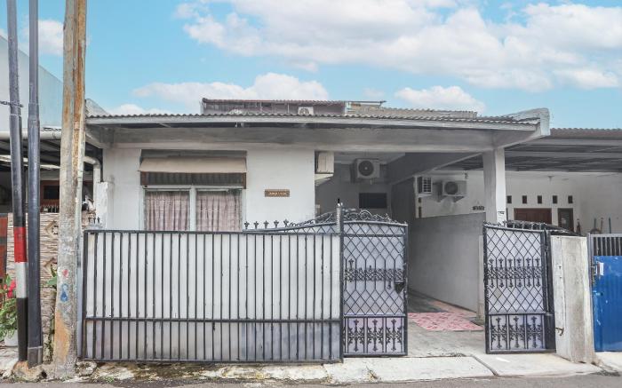 SPOT ON 93515 Pulo Gebang Guest House