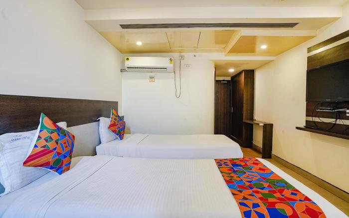 FabHotel Golden Way - Nr. Gandhi Nagar
