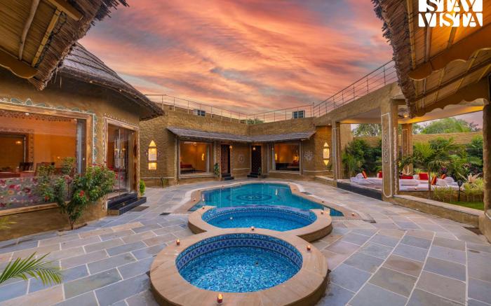StayVista at Majestic Mud House