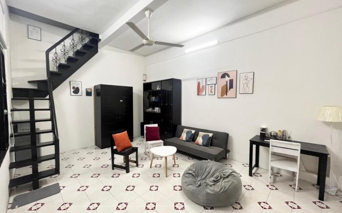 Central 2-floor apartment near Train cafe Street