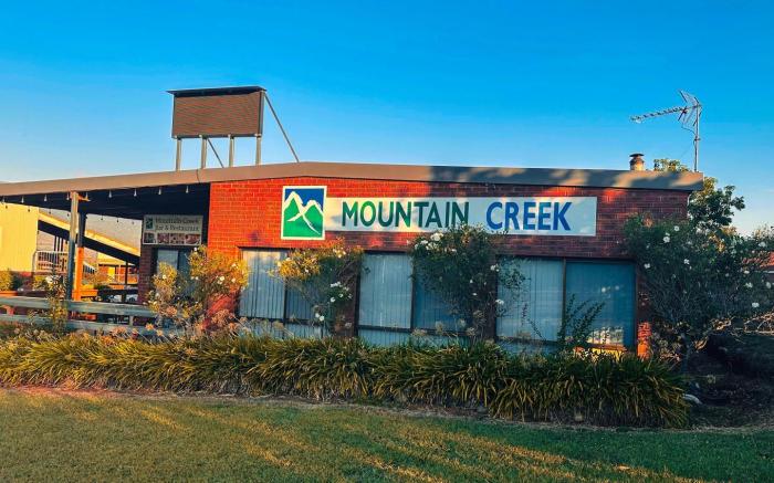 Mountain Creek Motel
