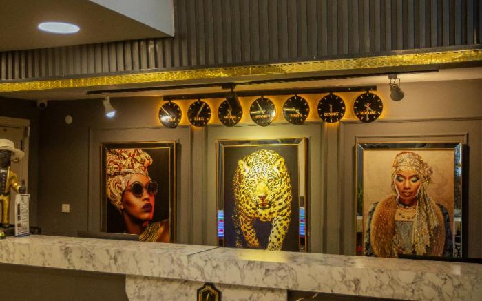 Liza Suit Hotel