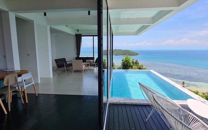 Sis and Sea Villa