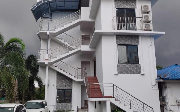 Diamond Residency